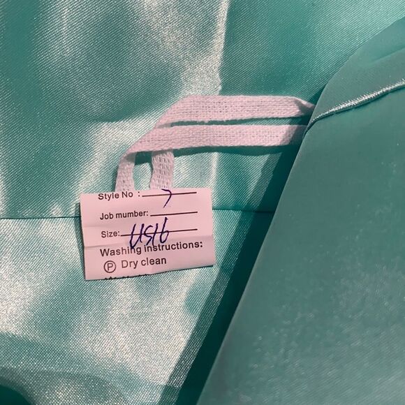 Women’s Prom Formal or Party Dress Size 16 - Picture 6 of 8